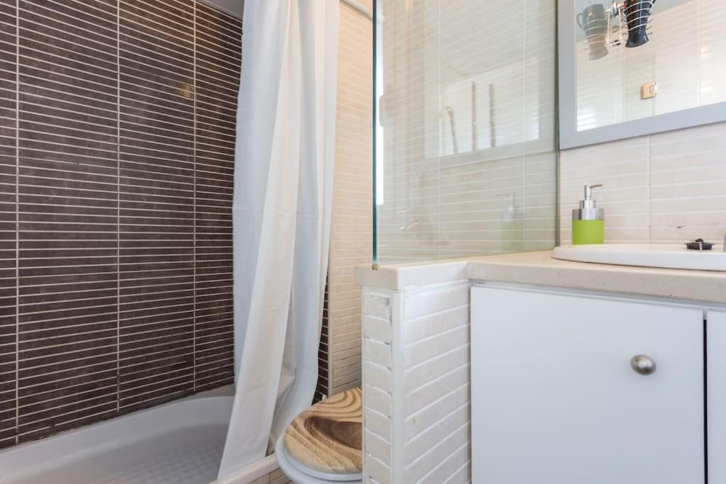 Piso De 2 Habitaciones, 3 Piscinas Y Cerca Del Mar Росас Экстерьер фото